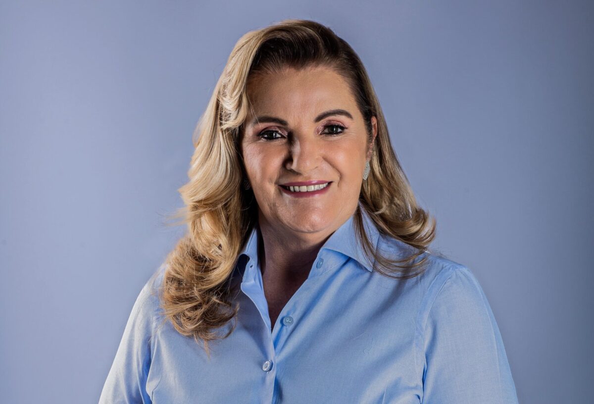Perfil: A lagartense Áurea Ribeiro é eleita deputada estadual