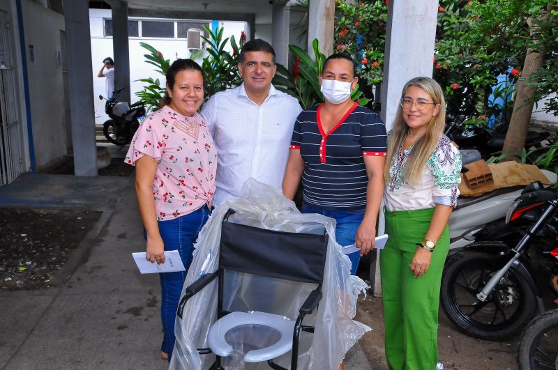 Em parceria com o Governo do Estado, Prefeitura de Lagarto realiza a entrega de cadeiras de rodas, próteses e bolsas de ostomia