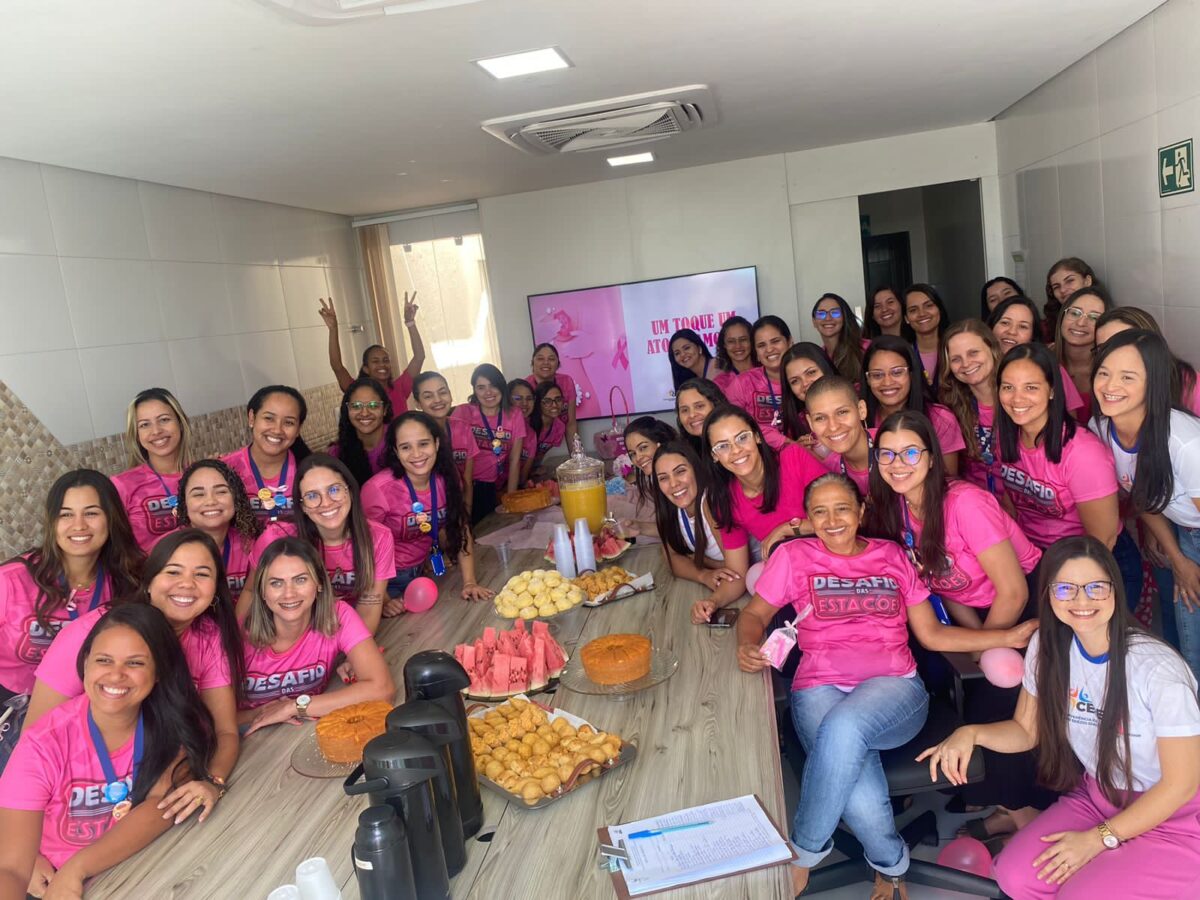 Outubro Rosa: CEREST realiza ações voltadas para a saúde da mulher em diversas empresas do município