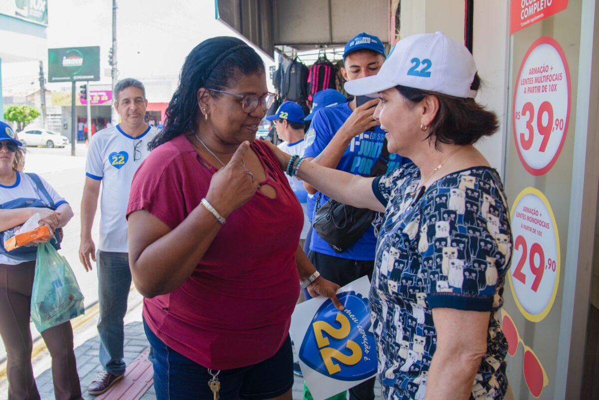 Emília destaca ações de  combate à violência contra mulheres em Aracaju