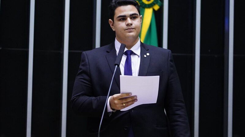 Parecer da PGE reforça cassação de Ícaro de Valmir por fraude à cota de gênero