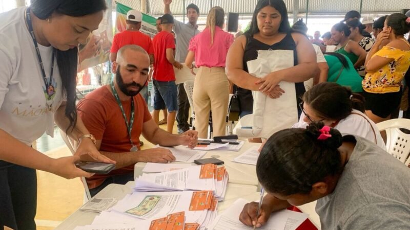 Governo de Sergipe reforça assistência dos agricultores com entrega dos cartões Mão Amiga em Cristinápolis